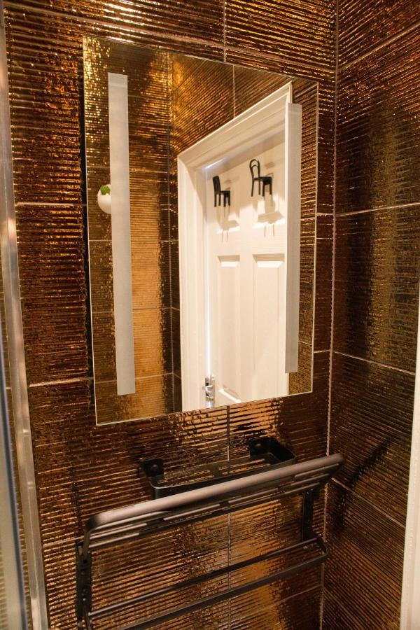 Opulent 1 Bedroom Cosy Suite Birmingham Bagian luar foto